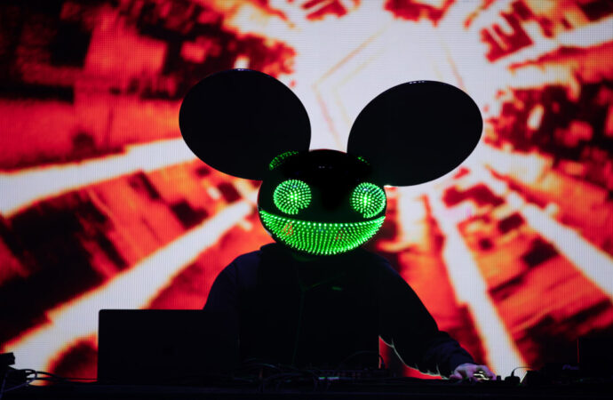 SE ENCUENTRAN SEÑALES DE QUE DEADMAU5 ESTARÁ PROTAGONIZANDO LA PRÓXIMA TEMPORADA DE FORTNITE FESTIVAL.