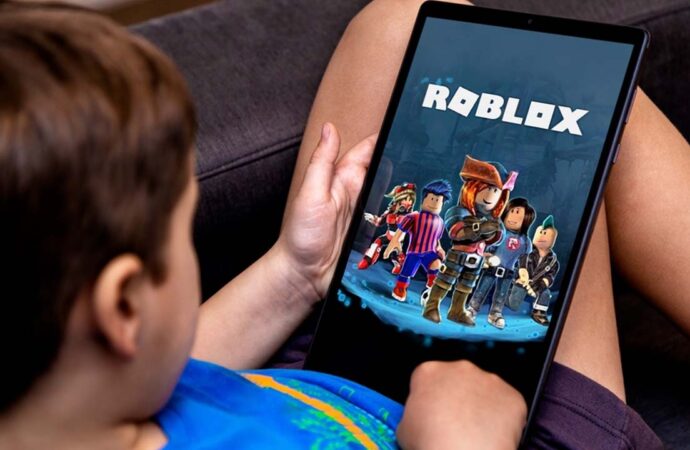 DEMANDA ACUSA A FORTNITE Y ROBLOX DE PROVOCAR CAMBIOS ESTRUCTURALES EN EL CEREBRO DE UN MENOR