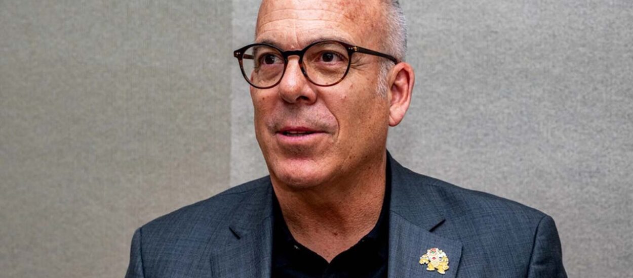 EX PRESIDENTE DE NINTENDO OF AMERICA SE INTEGRA A HASBRO