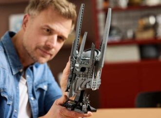 LEGO EXPANDE SU LÍNEA DE EL SEÑOR DE LOS ANILLOS CON EL CASCO DE SAURON