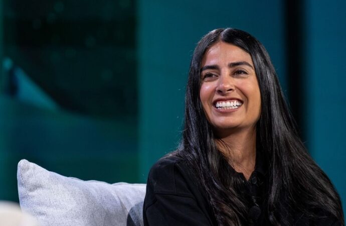 ASHA SHARMA: XBOX APOSTARÁ POR MÁS EXCLUSIVOS CUANDO EL NEGOCIO SE RECUPERE