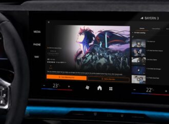 PODRÁS VER TU ANIME FAVORITO DESDE LA PANTALLA DE TU AUTO CON CRUNCHYROLL
