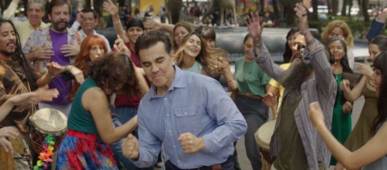 EL CLUB DEL PIE IZQUIERDO: UNA COMEDIA ROMÁNTICA QUE BUSCA SU PROPIO RITMO